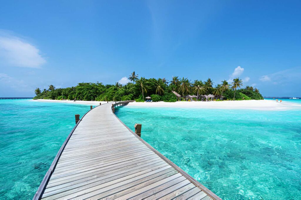 Zanzibar vs Maldives: Which is Better for Your Holiday? 11 Maldives Island